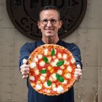 Andrea Graziano presenta la nuova pizza di Fud: sottile, leggera e croccante