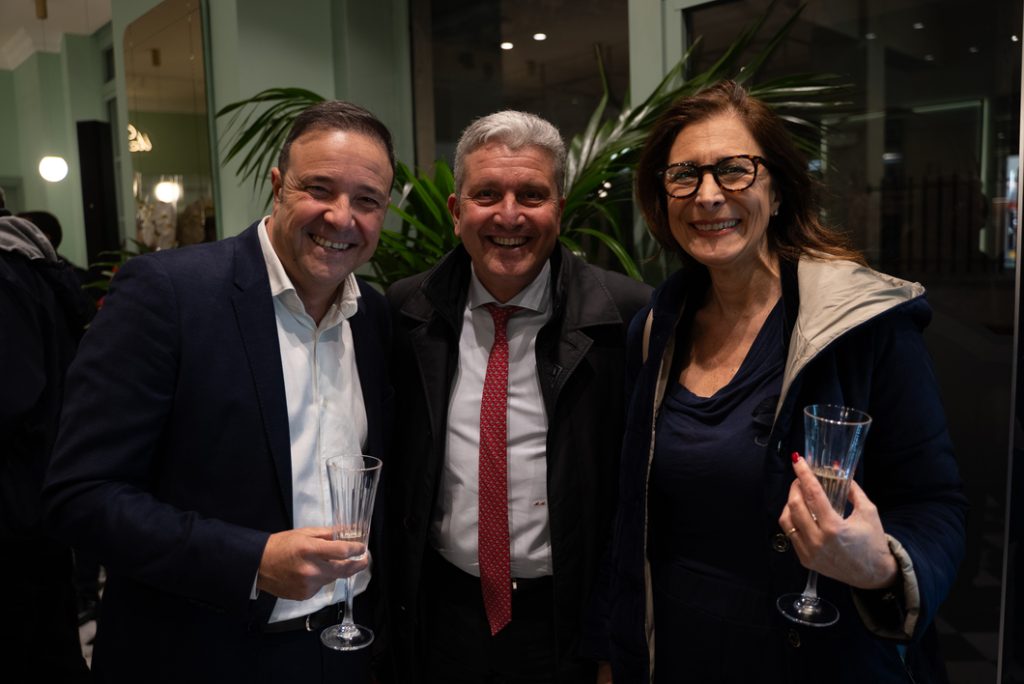 Cottone, Anello, Di Dio