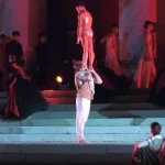 Vinitaly, l’arte del vino diventa spettacolo con “Dentro c’è l’Italia”