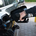Carburanti: Mimit, prezzo medio self benzina 1,934 euro/litro, gasolio 2,026