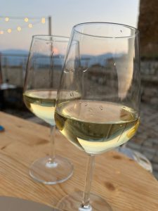 Calici vino tramonto