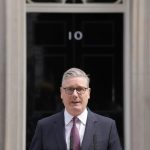 Uk, il premier Starmer annuncia le dimissioni