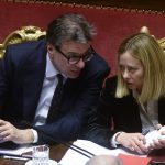 Confronto tra Meloni e Giorgetti sul caro carburanti, allo studio ipotesi accise mobili