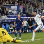 Bastoni risponde alla magia di Olise, Francia-Italia 1-1